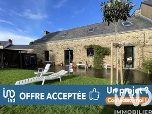 Longere in Locoal-Mendon (56550)