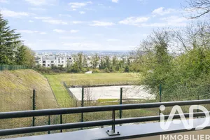 Apartment in Villejuif (94800)