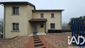 Traditional house in Saint-Constant (15600)