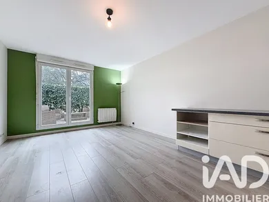 Apartment in Ozoir-la-Ferrière (77330)