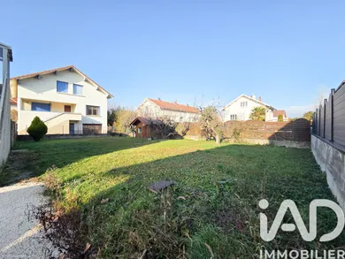 Terrain à bâtir à Poisat (38320)