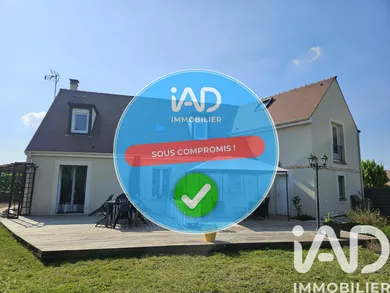 House in Cherisy (28500)