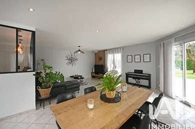 House in Saucats (33650)