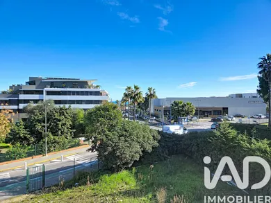 Apartment in Villeneuve-Loubet (06270)