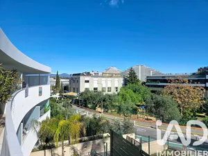 Apartment in Villeneuve-Loubet (06270)