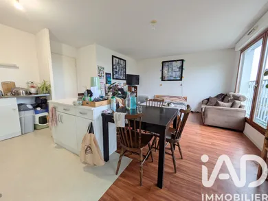 Apartment in Vezin-le-Coquet (35132)