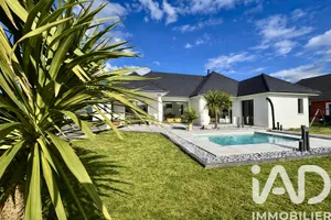 House in Nousty (64420)