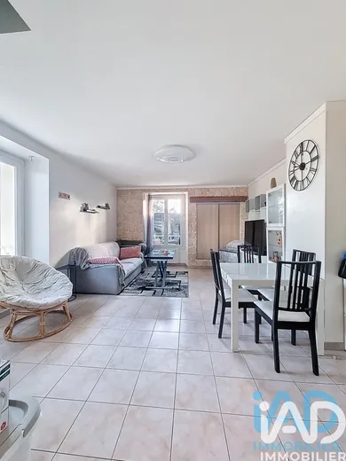 Duplex in Guignes (77390)