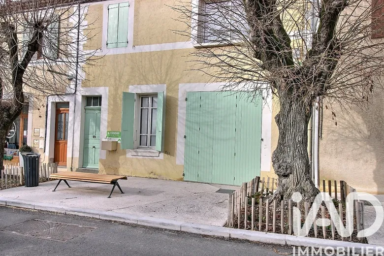 Maison 7 pièces 138 m² · à Montbrun-les-Bains · 138 m² · 253 000 €