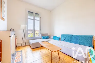 Apartment in Bordeaux (33800)