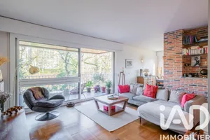 Apartment in Garches (92380)