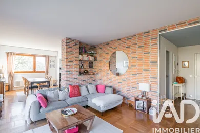 Apartment in Garches (92380)