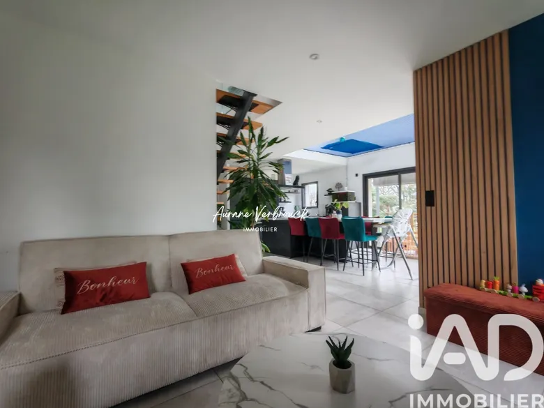Maison 5 pièces 121 m² · à La Chapelle-de-Brain · 121 m² · 322 000 €