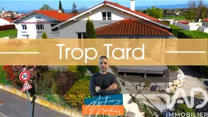 Traditional house in Saint-Romain-le-Puy (42610)