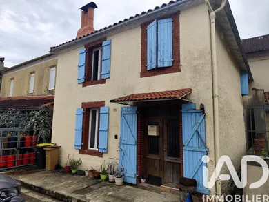 Immeuble à Viella (32400)