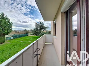 Appartement à Décines-Charpieu (69150)