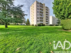 Appartement à Décines-Charpieu (69150)