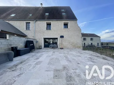 House in Montainville (78124)