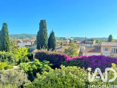 Apartment in Saint-Tropez (83990)