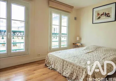 Apartment in Paris (75003)