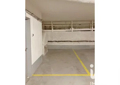 Parking in Paris (75001)