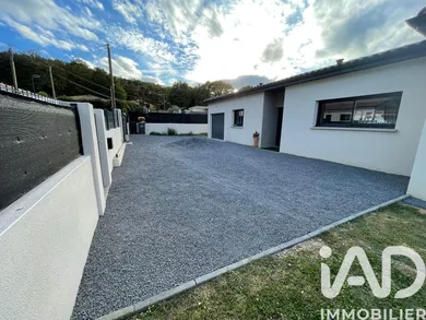 House in Vacquiers (31340)