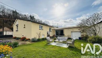 House in Bury (60250)