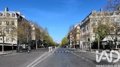 Apartment in Paris (75017)