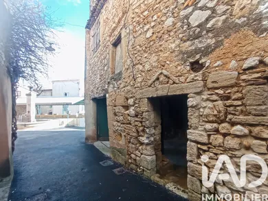 Barn in Estézargues (30390)