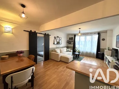 Appartement à Coubron (93470)