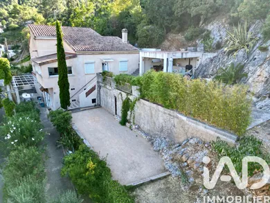 Maison à Marseille (13011)