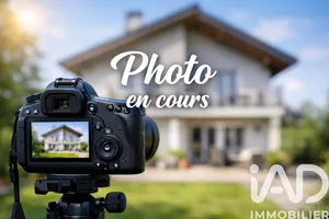 House in Suresnes (92150)