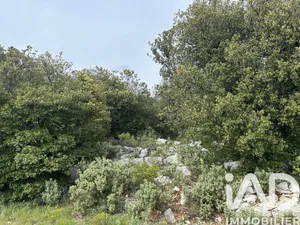 Farm land in Mons (83440)