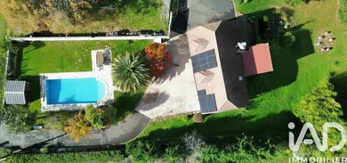 Architectural house in Doazon (64370)