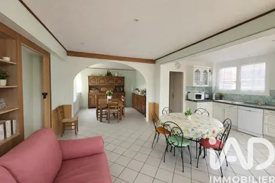 House in Saint-Pierre-Laval (42620)