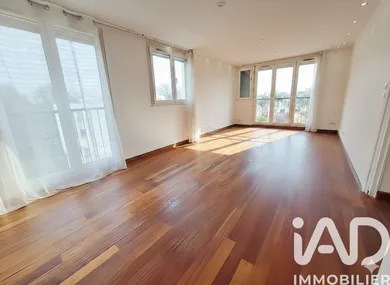Apartment in Villiers-sur-Orge (91700)