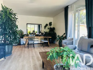 Apartment in Villeneuve-Loubet (06270)