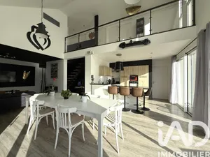 Maison à Saint-Lambert-la-Potherie (49070)