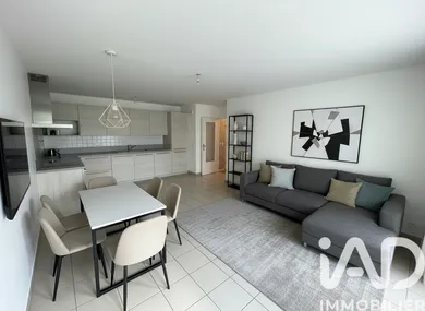 Apartment in Yerres (91330)