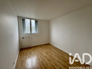 Apartment in Chilly-Mazarin (91380)