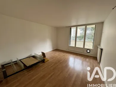 Apartment in Chilly-Mazarin (91380)