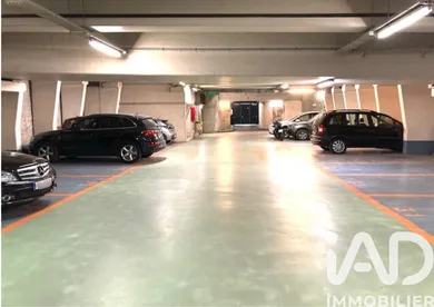 Parking in Paris (75006)