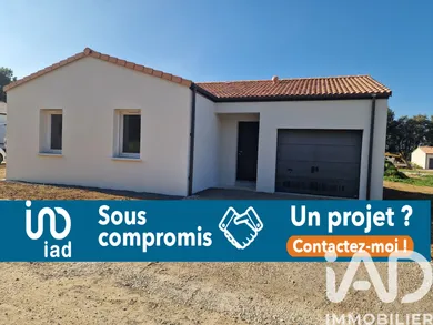 House in Martinet (85150)