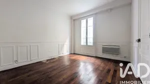 Apartment in Paris (75018)