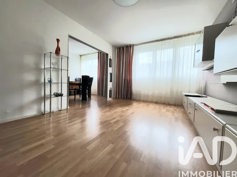 Appartement 5 pièces 95 m² · à Saint-Étienne · 95 m² · 94 000 €