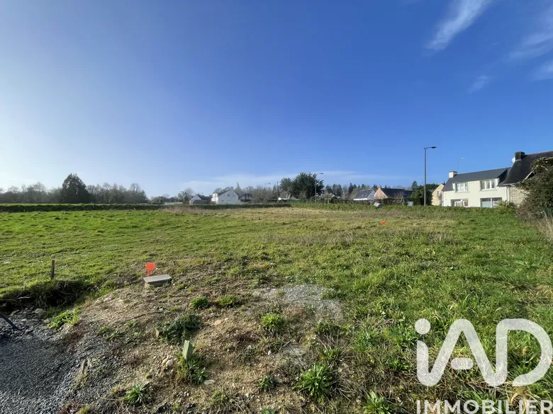 Terrain à bâtir à Pleuven (29170) · 159 800 €