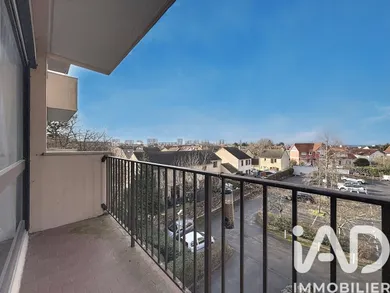 Apartment in Ris-Orangis (91130)