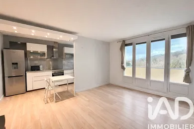 Apartment in Athis-Mons (91200)