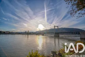 Apartment in Tain-l'Hermitage (26600)
