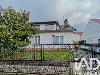 House in Combs-la-Ville (77380)